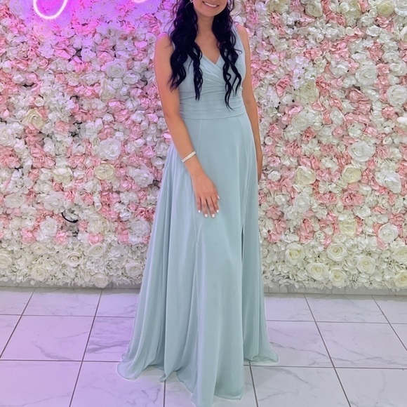 ✨HOST PICK✨David’s Bridal Dusty Sage Long Chiffon Surplice Tank Bridesmaid Dress - Picture 1 of 11